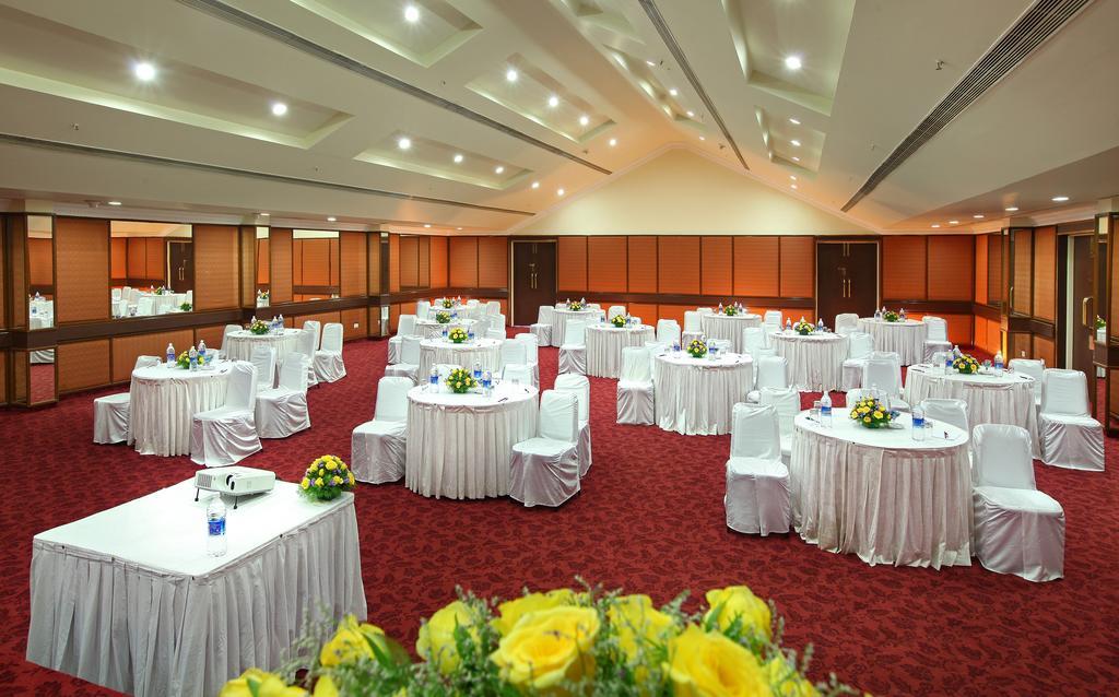 Eagleton - The Golf Resort Bidadi ภายนอก รูปภาพ