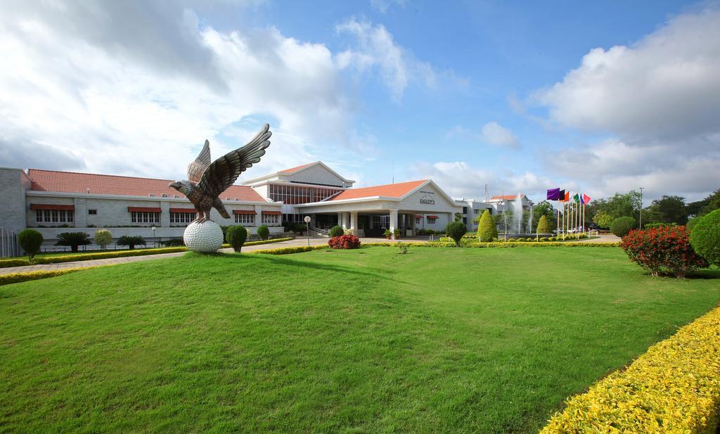 Eagleton - The Golf Resort Bidadi ภายนอก รูปภาพ