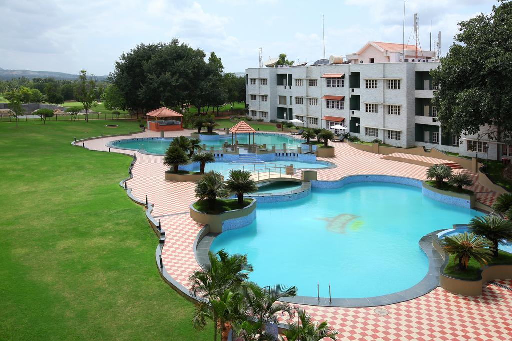 Eagleton - The Golf Resort Bidadi ภายนอก รูปภาพ